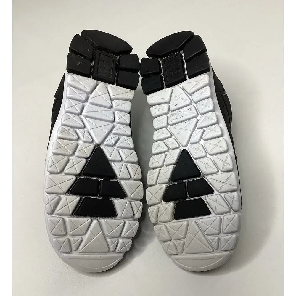 Deer Stags NoSox Bungee Lace Youth Size 5 Black/White Sneakers Fashion Slip-On